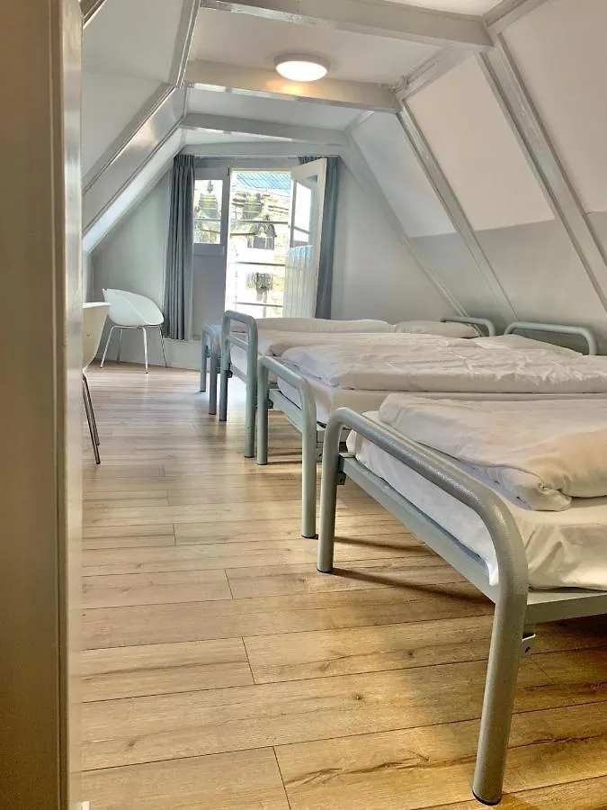 The White Tulip Hostel Amsterdam 0*,