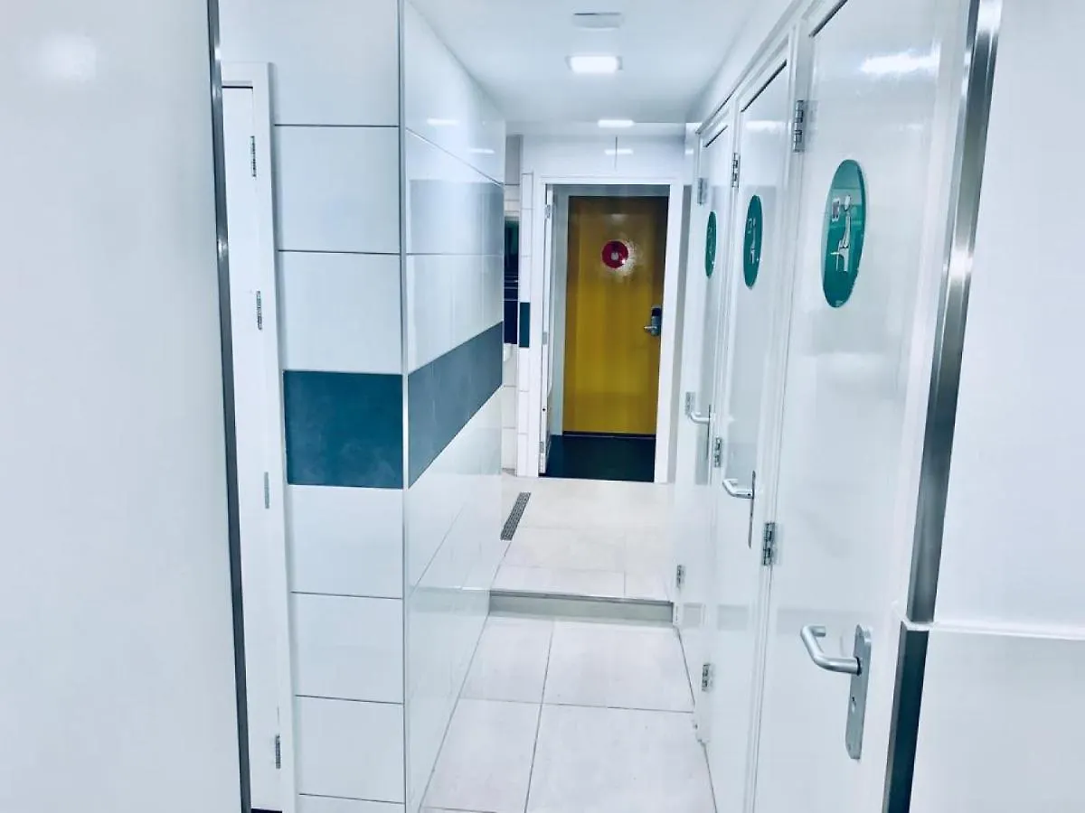 The White Tulip Hostel Amsterdam