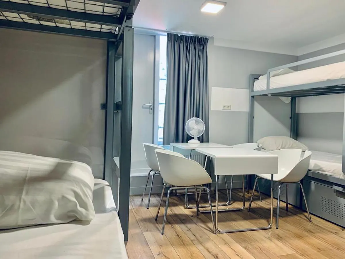 The White Tulip Hostel Amsterdam