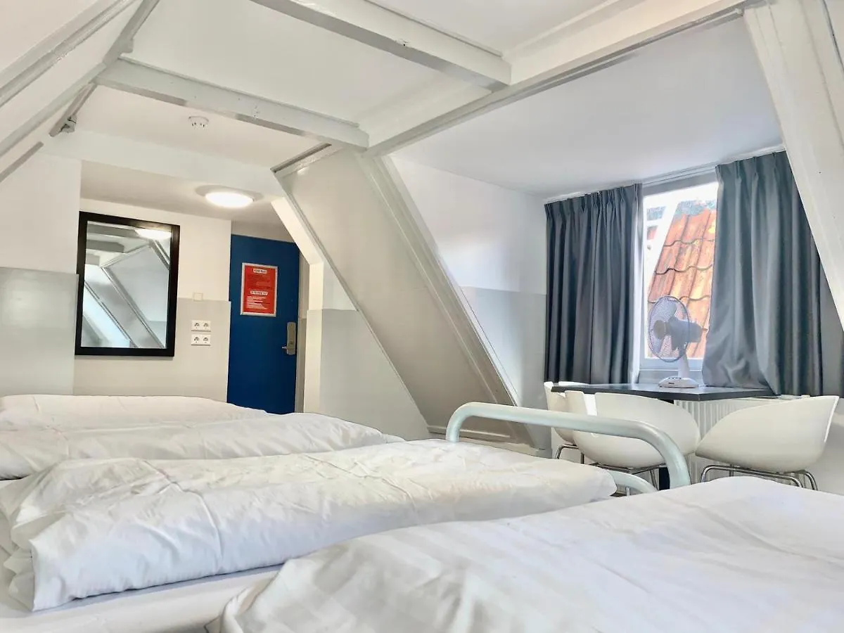 The White Tulip Hostel Amsterdam